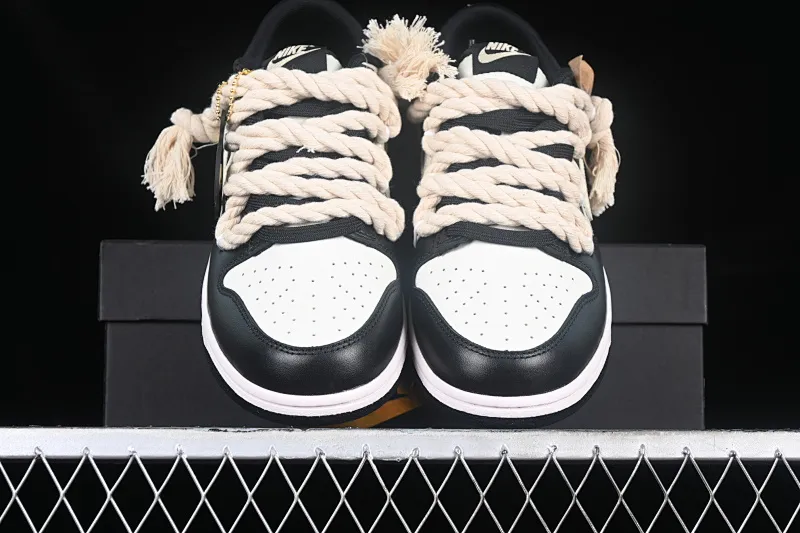 All categories Nk SB Dunk series Nk SB Dunk Low low-top sneakers Nk Dunk Low Fire Heart Scottish distressed panda SB deconstructed strap low-top retro casual sneakers DD1391-100